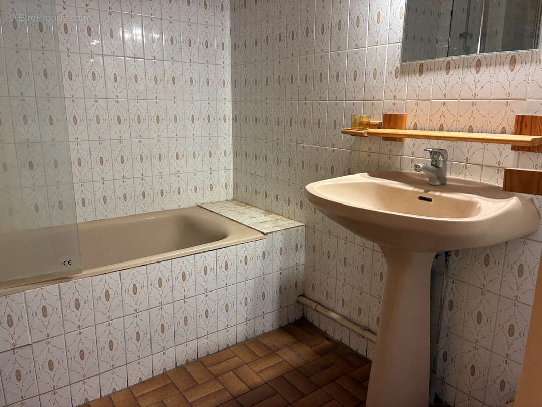 Appartement T4 avec 2 balcons + garage - photo 5
