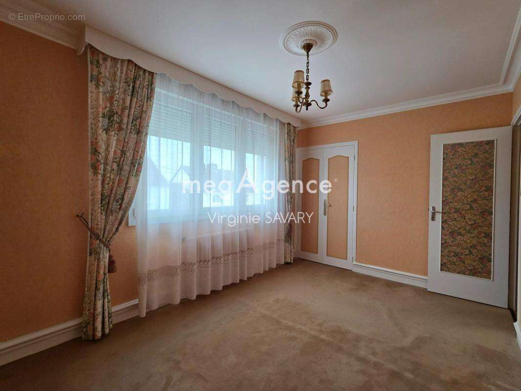 Maison avec 4 chambres et garage - photo 10