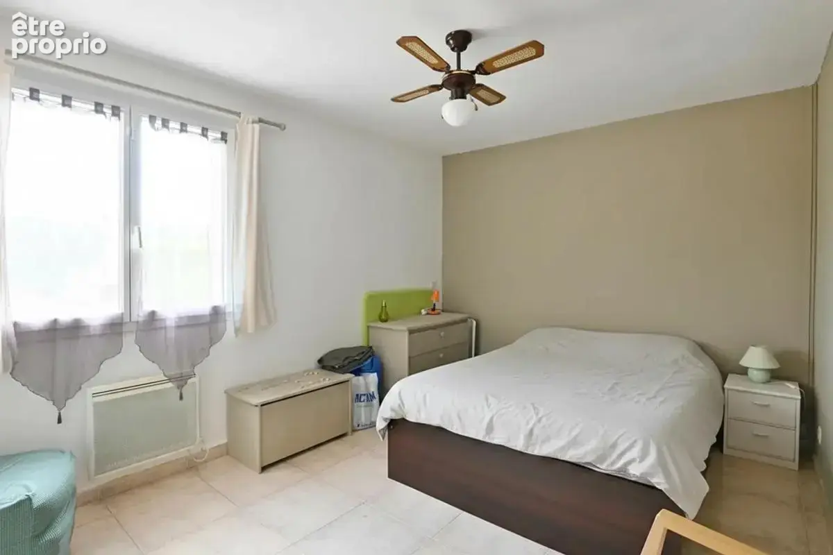 Plain‑pied lumineux avec piscine et grand terrain sans vis‑à‑vis - photo 12
