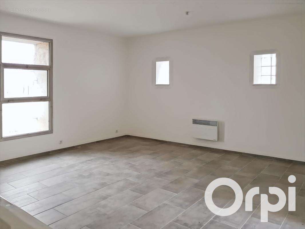 Appartement à PONT-SAINT-ESPRIT