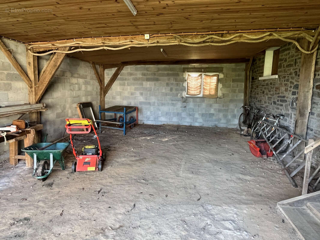 Charmante maison familiale avec jardin fleuri et garage - photo 14