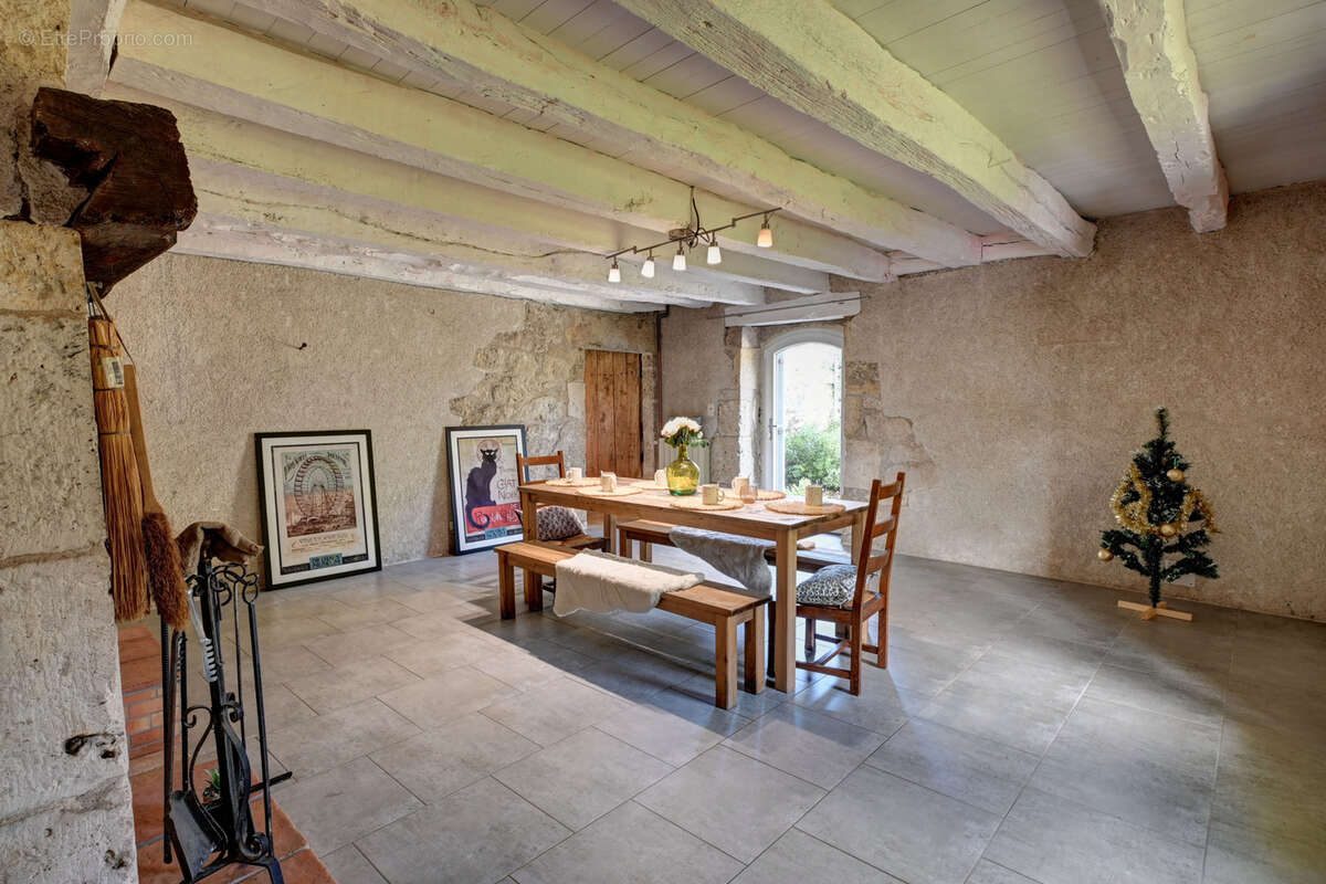 Maison à LAROQUE-TIMBAUT