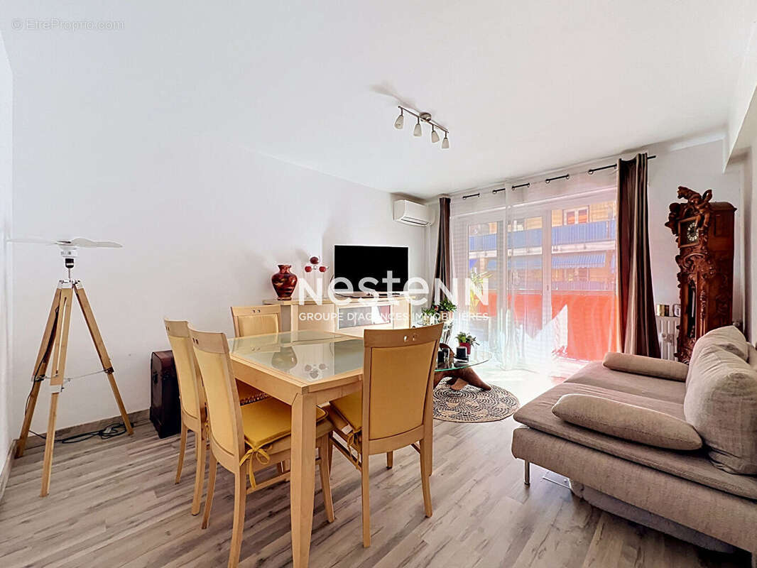 Golfe Juan - 2P - 48 m2 - Proche mer - Cave - Meublé - Traversant - photo 2
