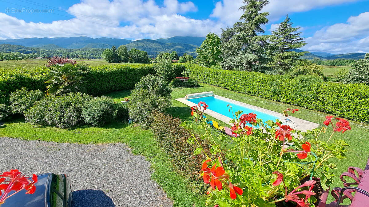 Maison à PRAT-BONREPAUX