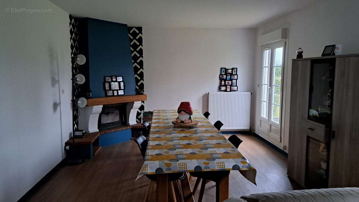 Maison à HUCHENNEVILLE