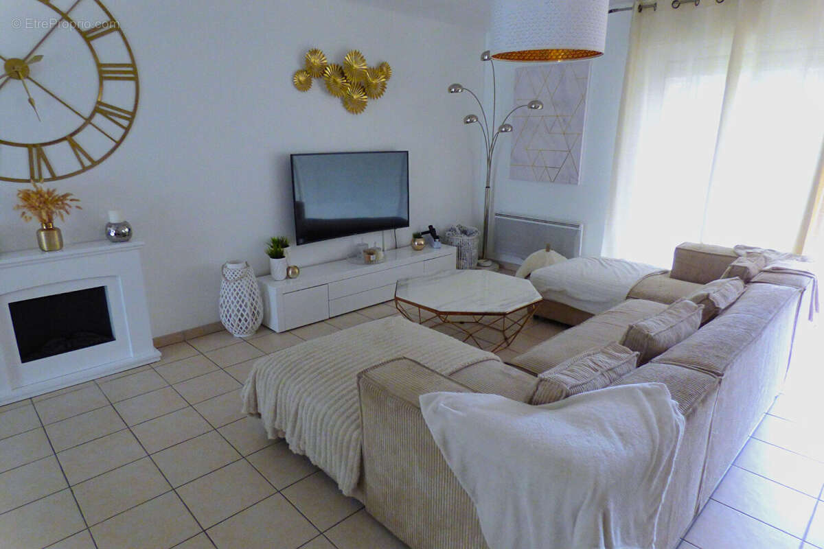 Maison à SOULAIRE-ET-BOURG