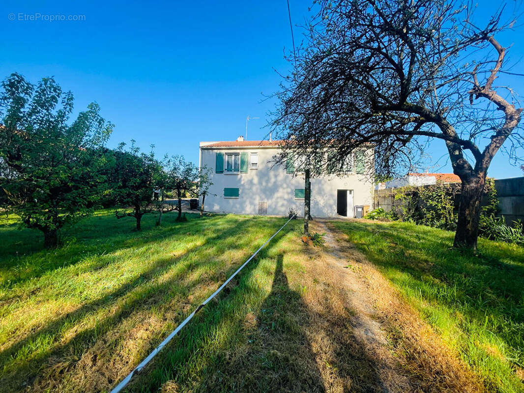 Maison à SAINT-PAUL-MONT-PENIT