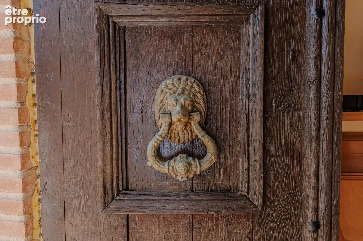 Maison de maître avec grange aménagée et superbes vues - photo 3