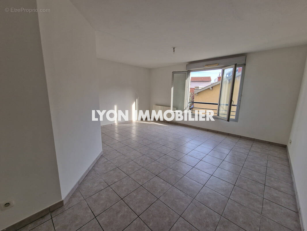 Appartement à LYON-8E