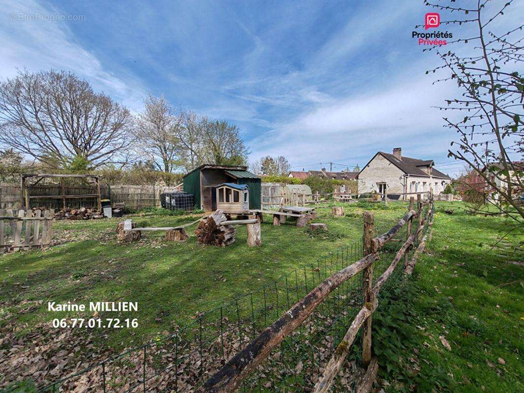 Maison à SAINT-REMY-SUR-AVRE