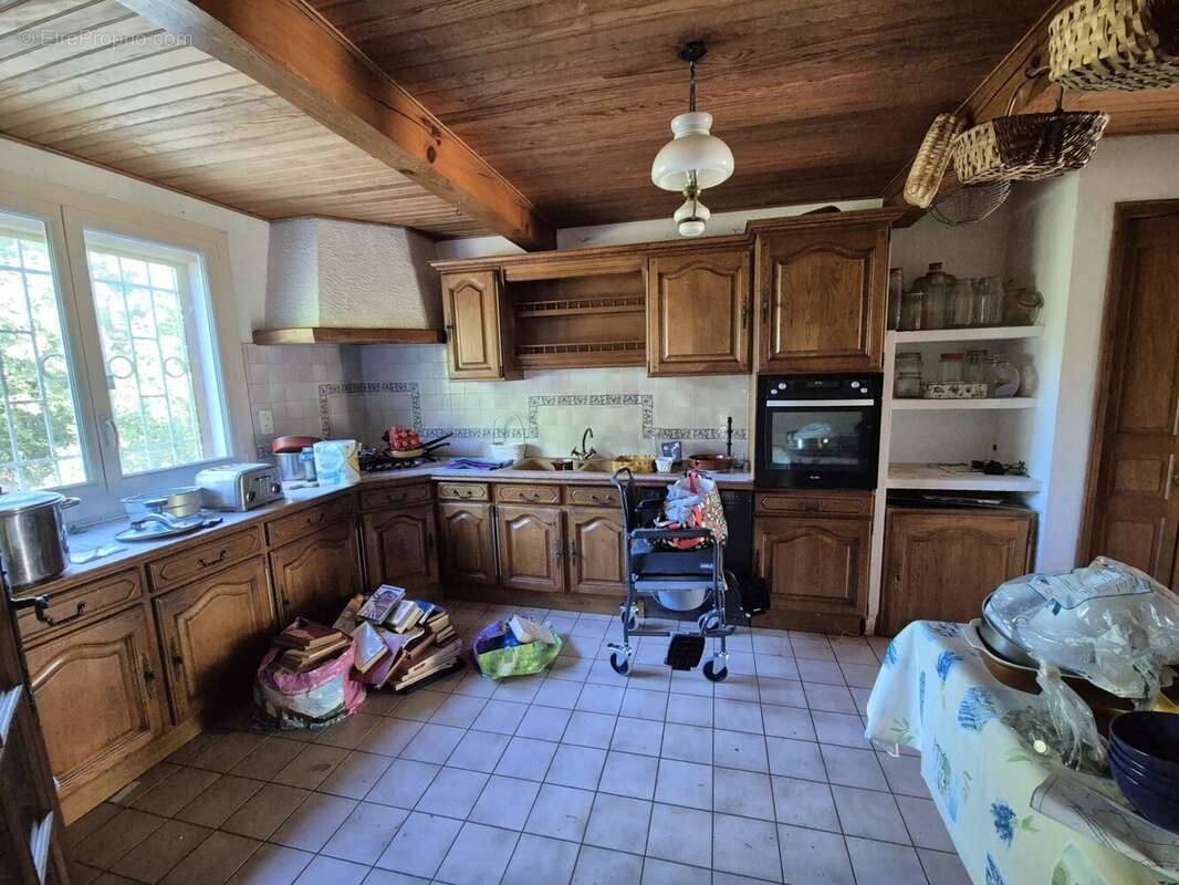 Maison à LAVAL-PRADEL