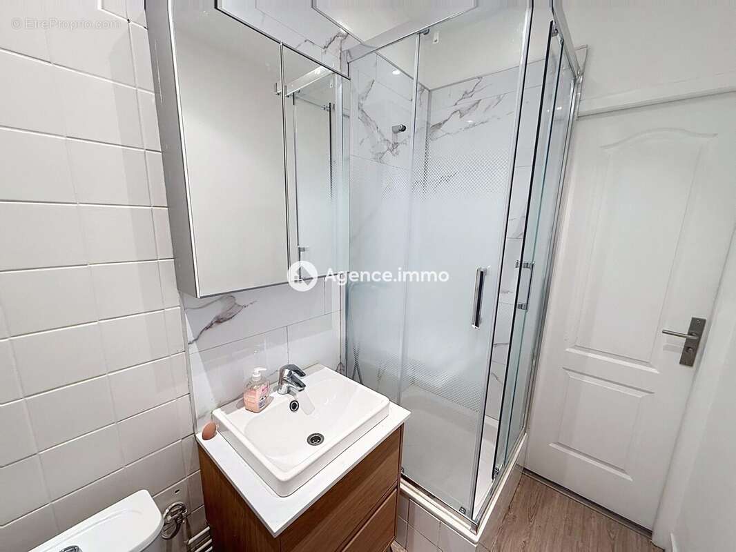Appartement 68 m² à Tours  - photo 9
