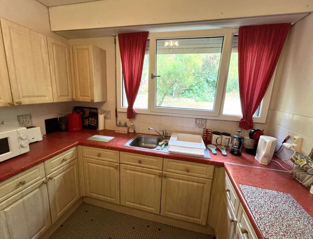 Maison à SALLES-LAVALETTE