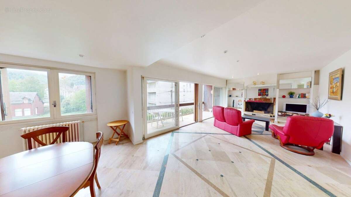 Charmant appartement de type 4 de 112 m² avec Terrasse Plein Sud et Vue Panoramique à Bagnères-de-Luchon - photo 5
