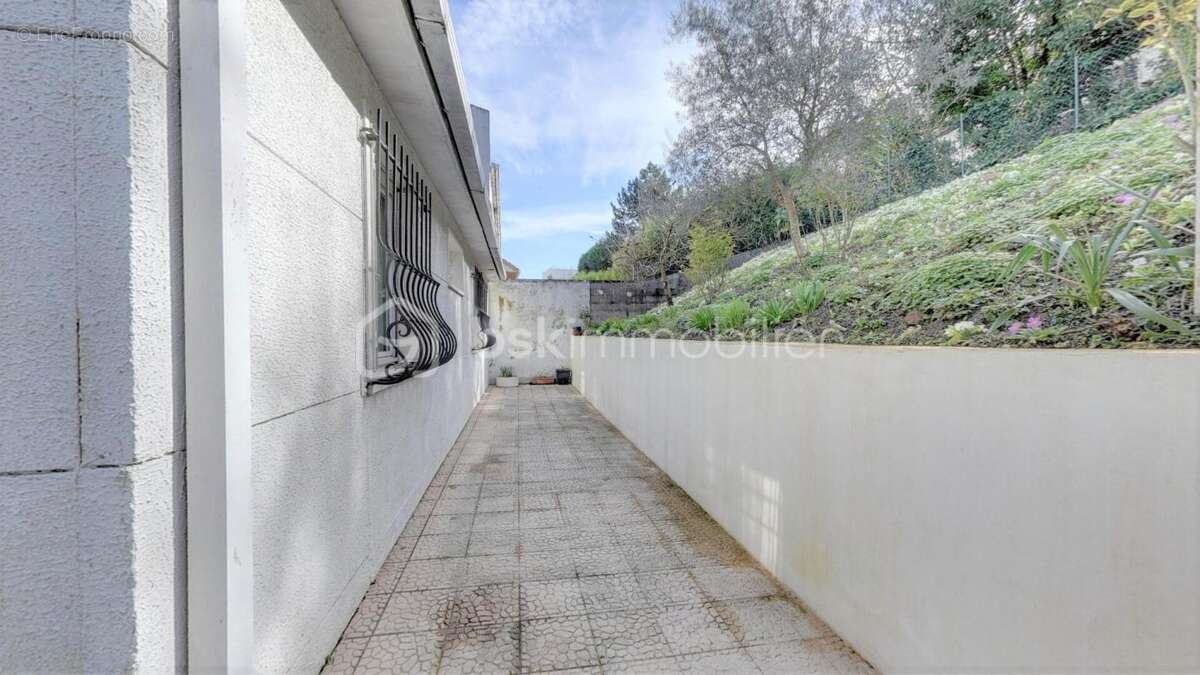 Nouveaute baisse de prix  grande maison 8 pièces, 128.04 m²- 8 pièces avec jardin.- Quartier de la Boissière  rue des Guillaume - photo 14