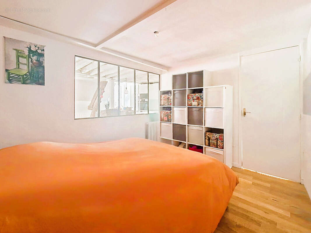 Appartement à PARIS-2E