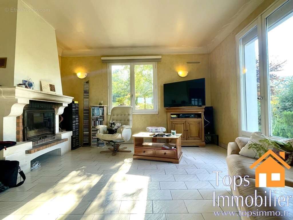 Maison à VILLEFRANCHE-DE-ROUERGUE