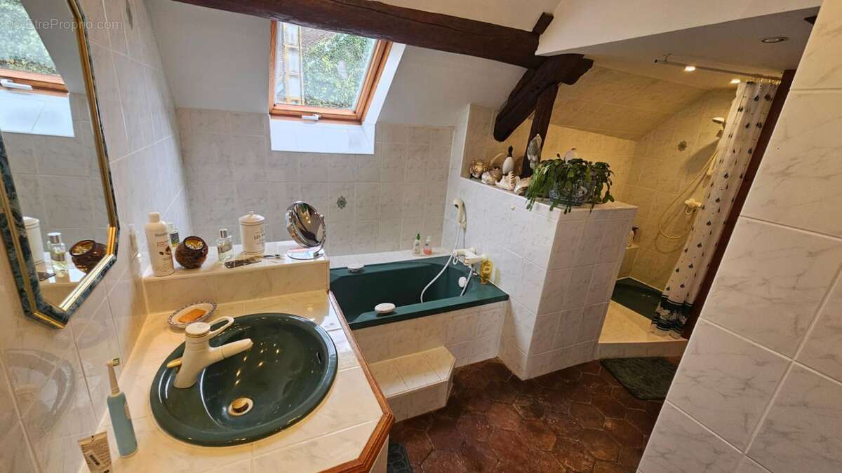 Maison à HOUDAN