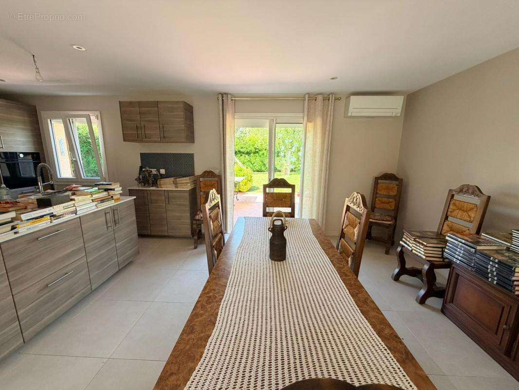 Maison à COUILLY-PONT-AUX-DAMES