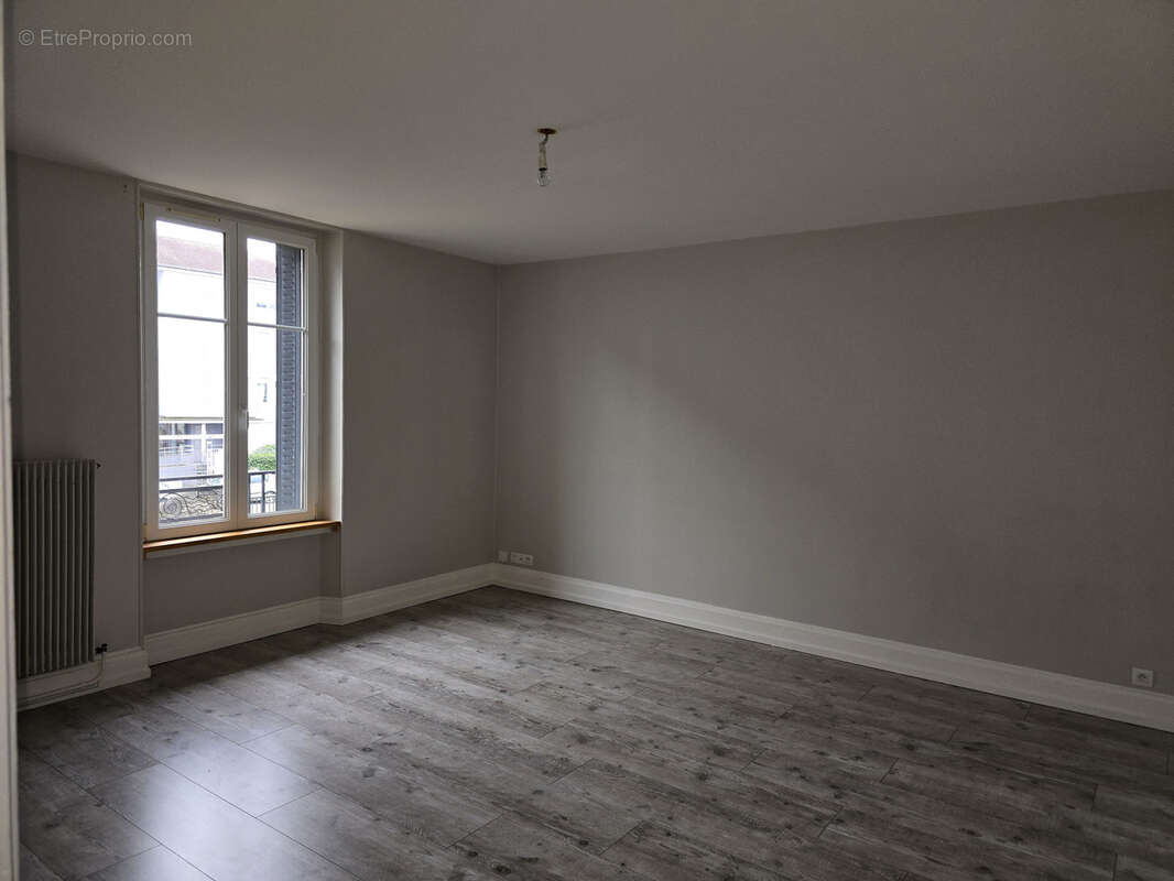 Appartement à ESSEY-LES-NANCY