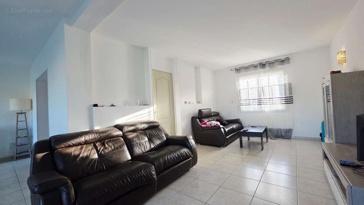 Maison à MEHUN-SUR-YEVRE