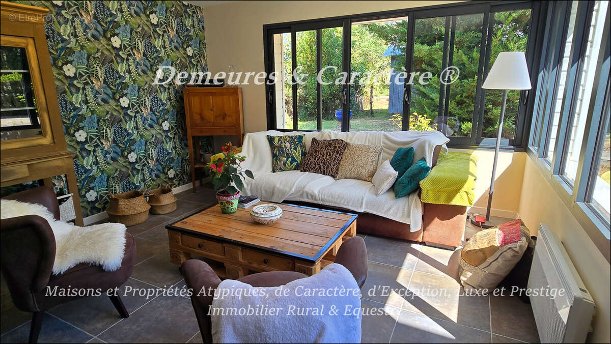 Maison avec piscine et dépendances - photo 10