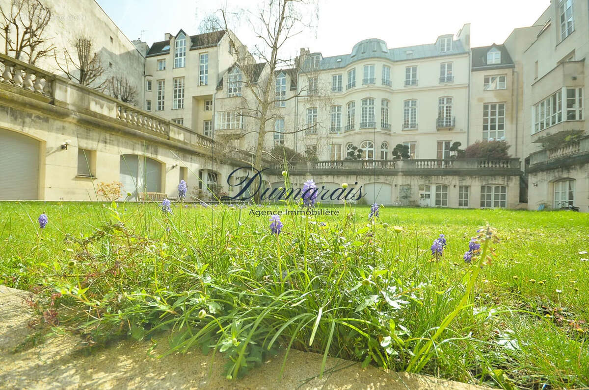 Appartement à PARIS-3E