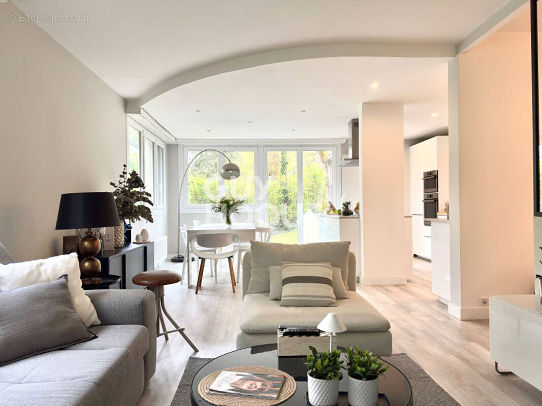Appartement à ETIOLLES