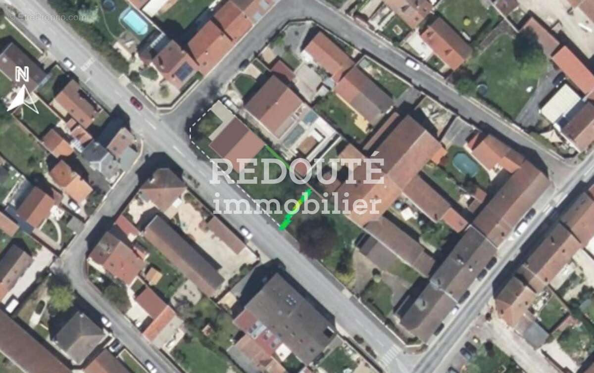 Terrain à BEINE-NAUROY