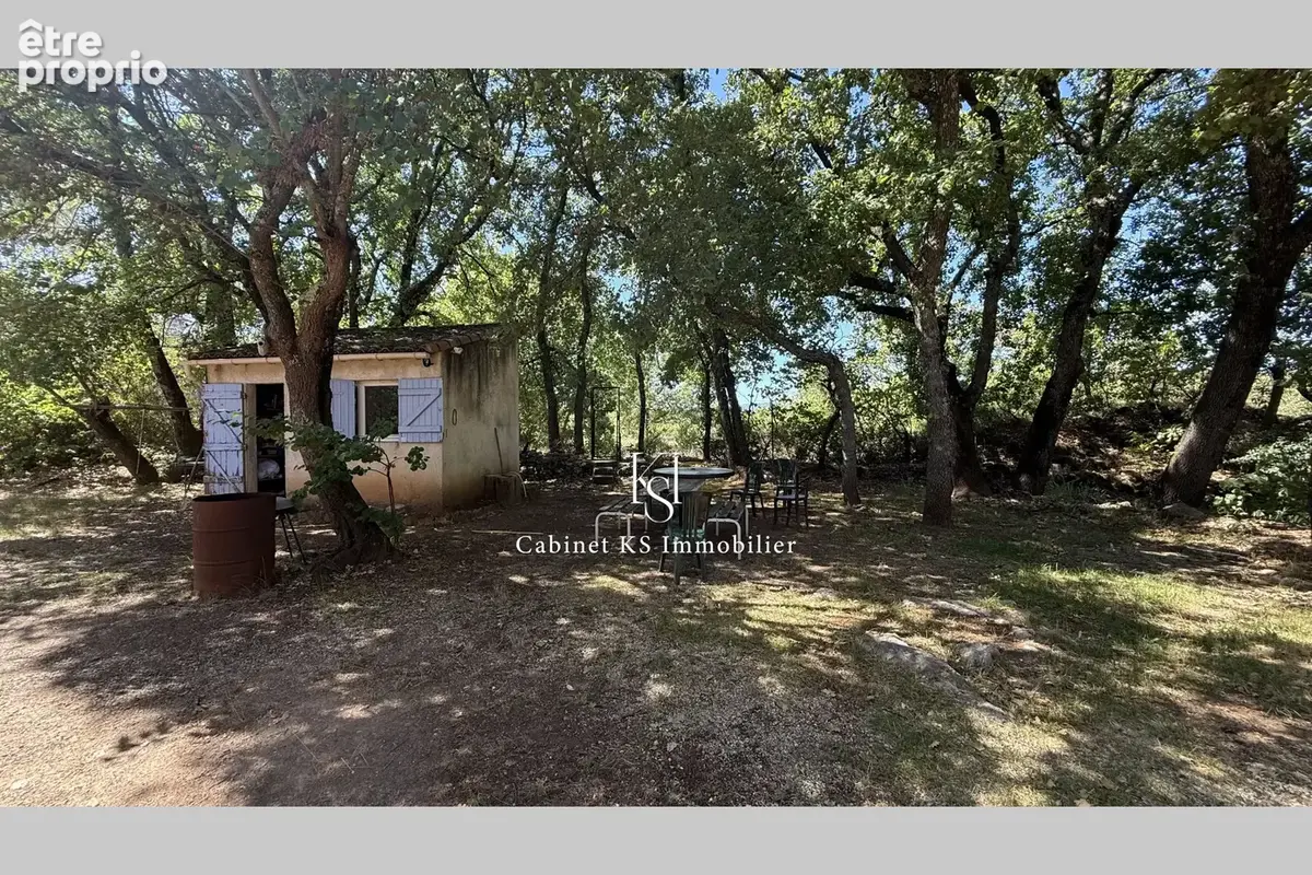 Maison 5 pièces 115 m² à vendre à Saint-Maximin-La-Sainte-Baume (83470) - photo 4