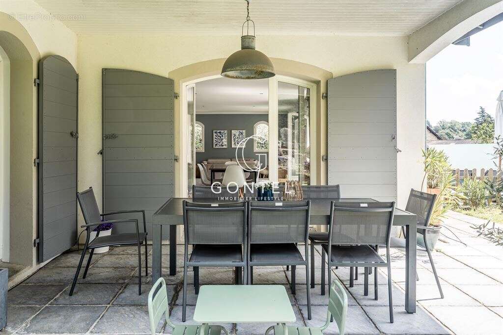 Maison à SAINT-DIDIER-AU-MONT-D'OR