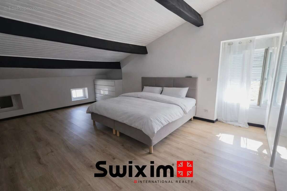 Maison à SAINT-ESTEPHE