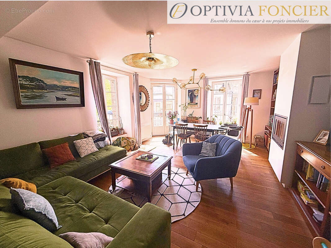 Exclusivité Superbe Maison en pierre de bourg T5 123 m2 - Petit jardin + Annexe - photo 7