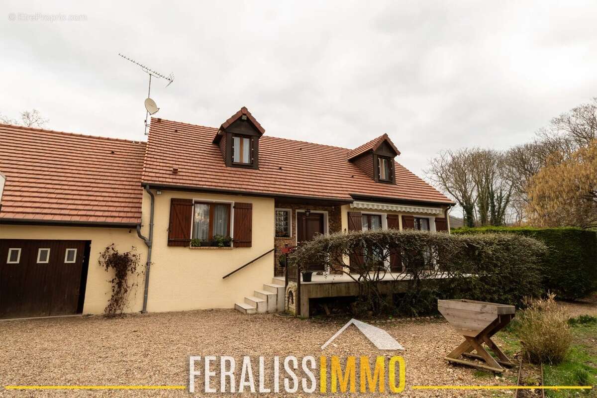 Maison à VAUX-SUR-SEINE