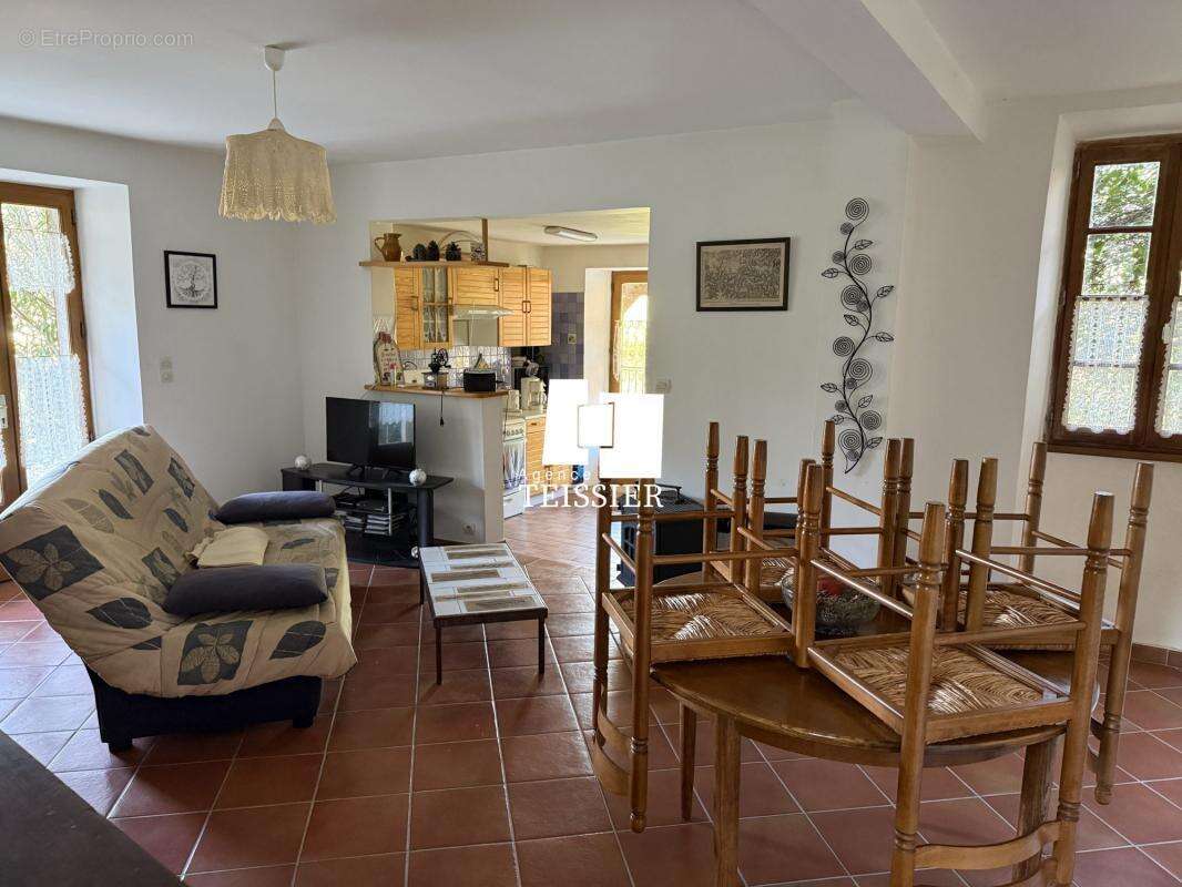 Maison à ROCHER