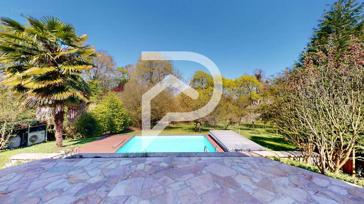 Maison à HARDRICOURT