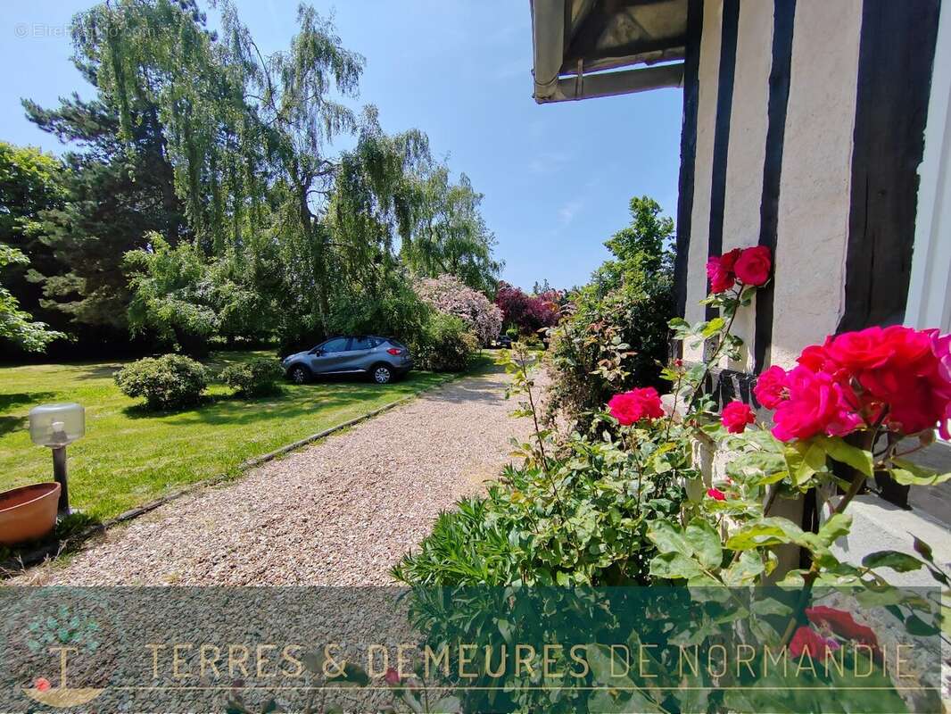 Vallée de Seine, village typique normand, propriété de caractère, au calme, jardin arboré. - photo 19