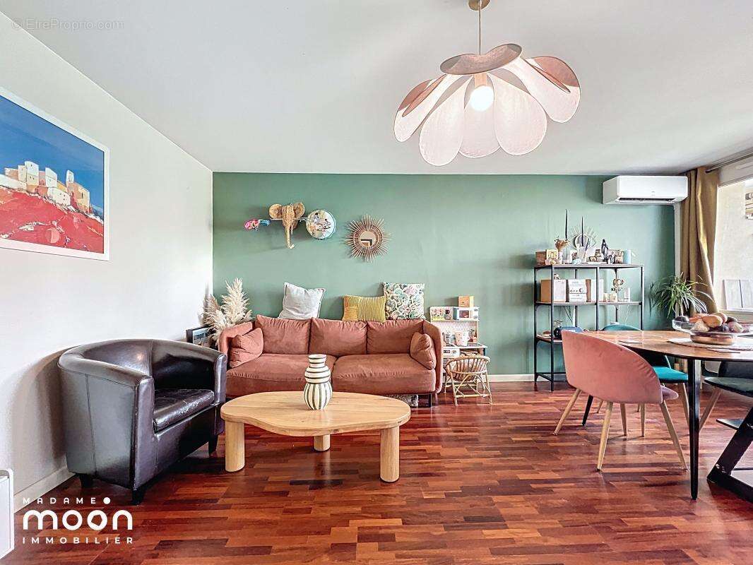 Appartement à OULLINS
