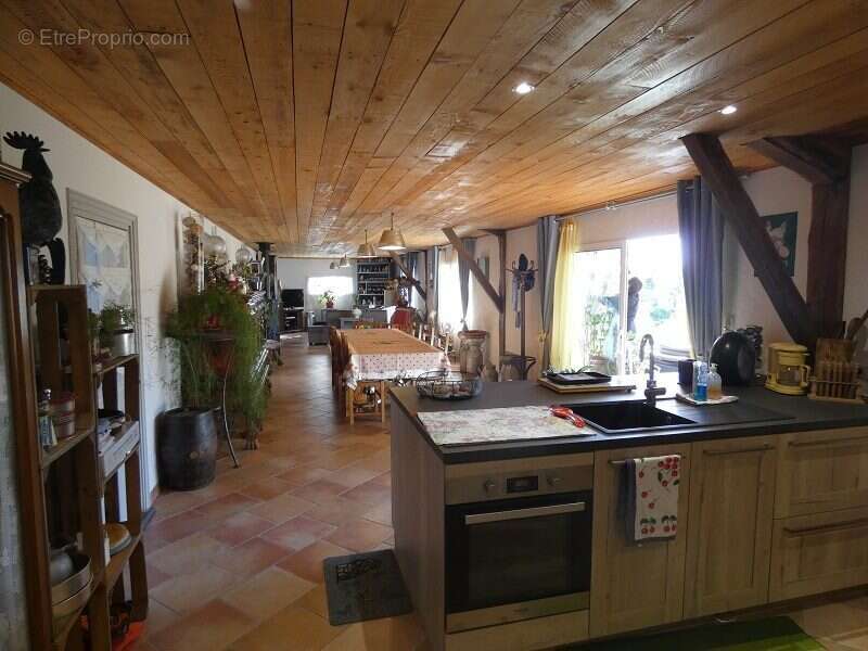 Maison à LAGARDE-HACHAN