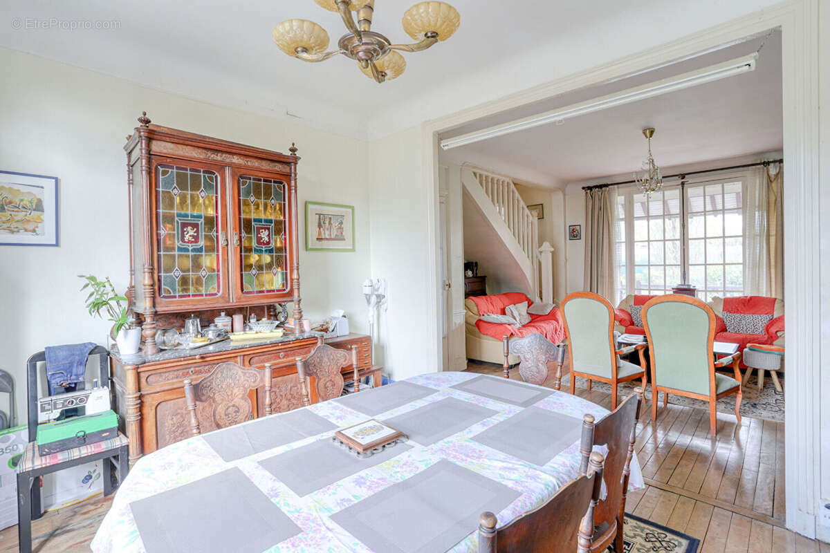 Maison à LE CHESNAY