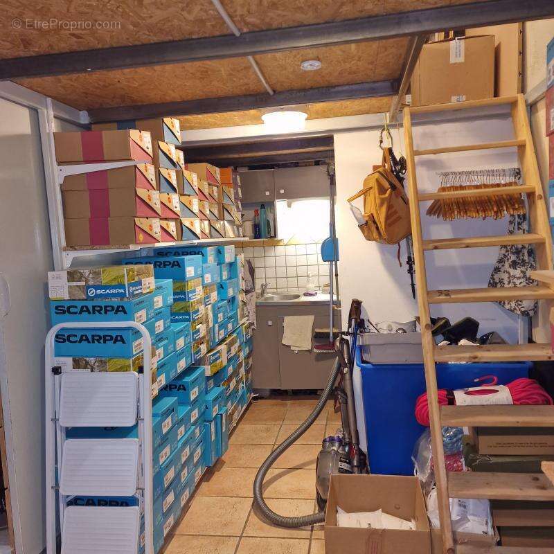 Commerce à BUIS-LES-BARONNIES
