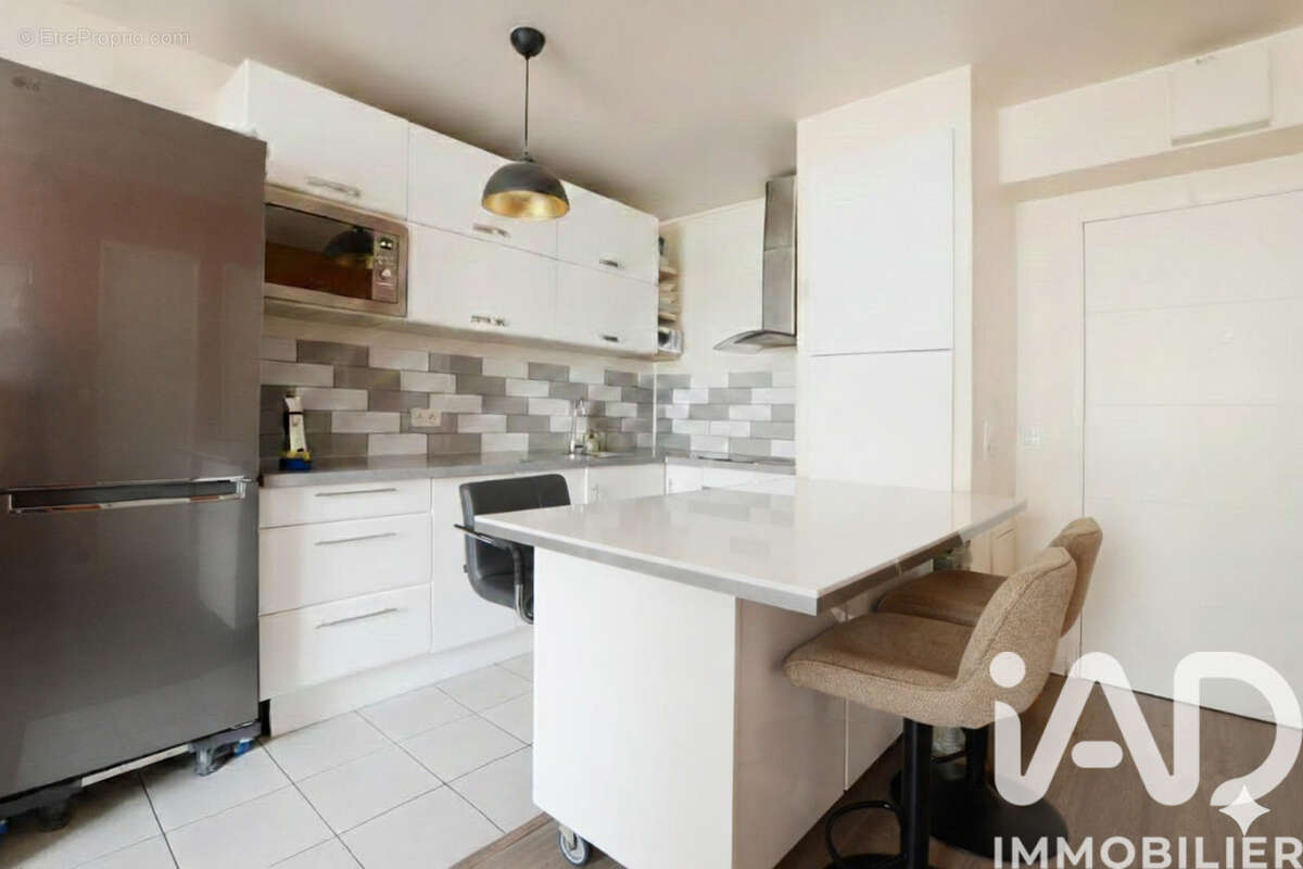 Photo 2 - Appartement à SARTROUVILLE