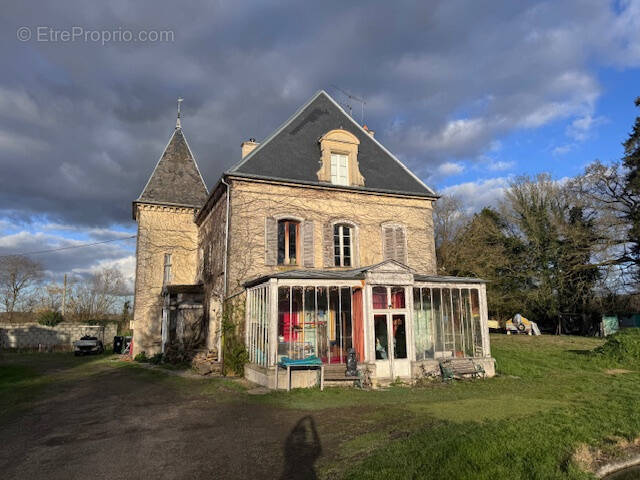 Maison à LE RHEU