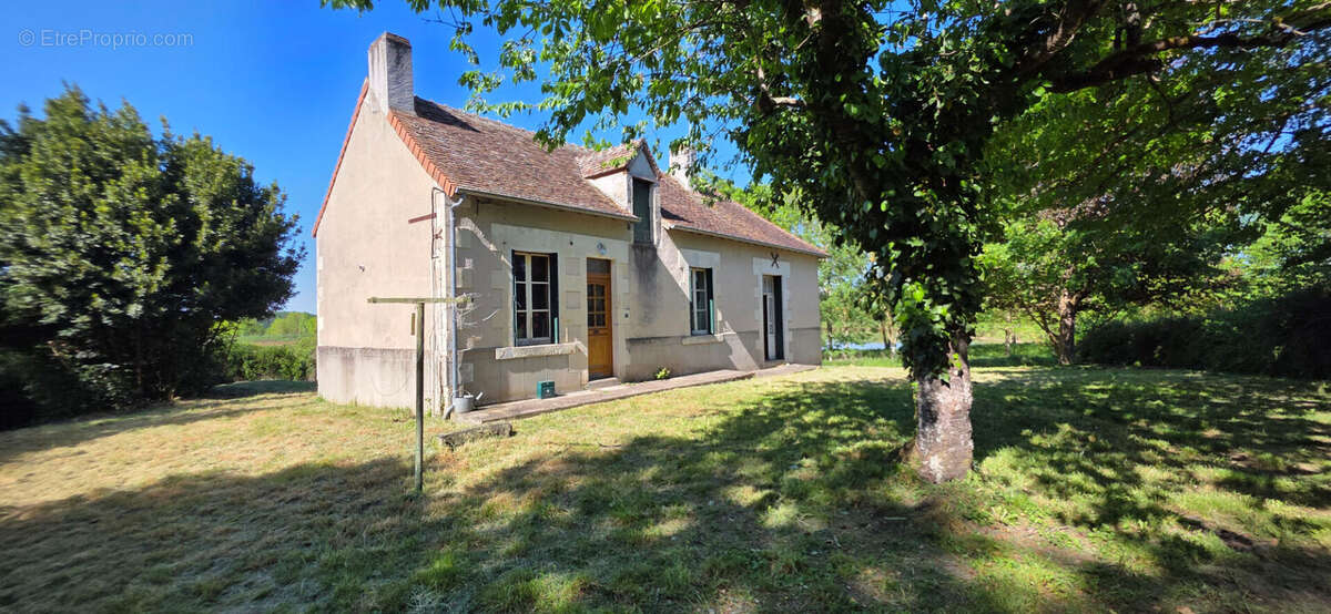 Maison à NEONS-SUR-CREUSE