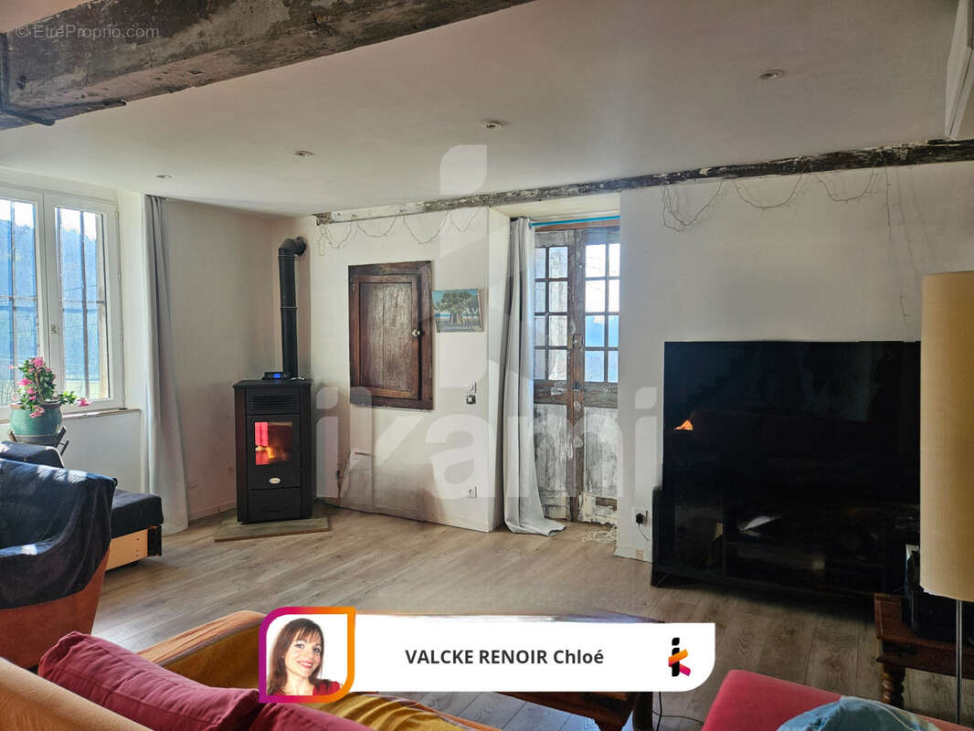Maison à CHEVRIERES