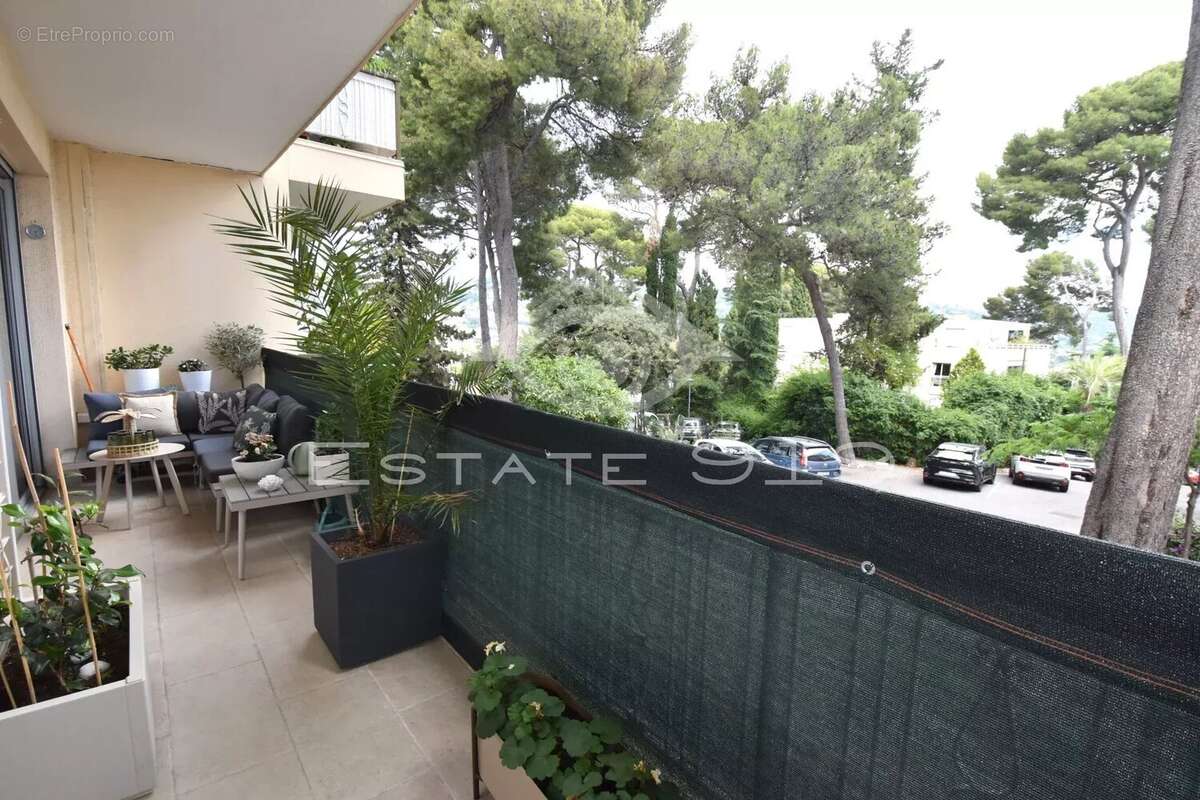 Appartement à LE CANNET