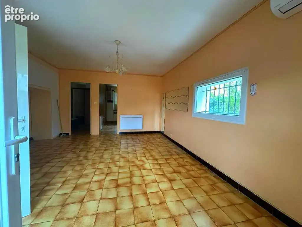 Appartement de 47 m2 environ avec place de parking privative et cour commune - photo 2