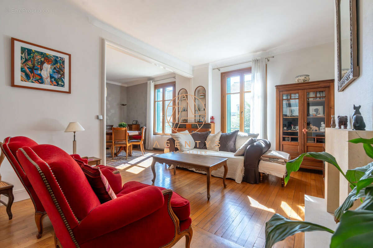 Maison à LE PERREUX-SUR-MARNE