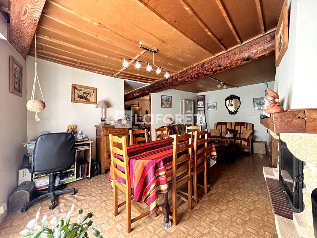 Maison à MAURY