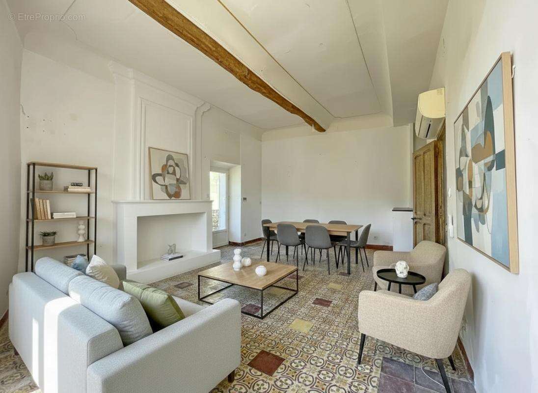 Maison à GINASSERVIS